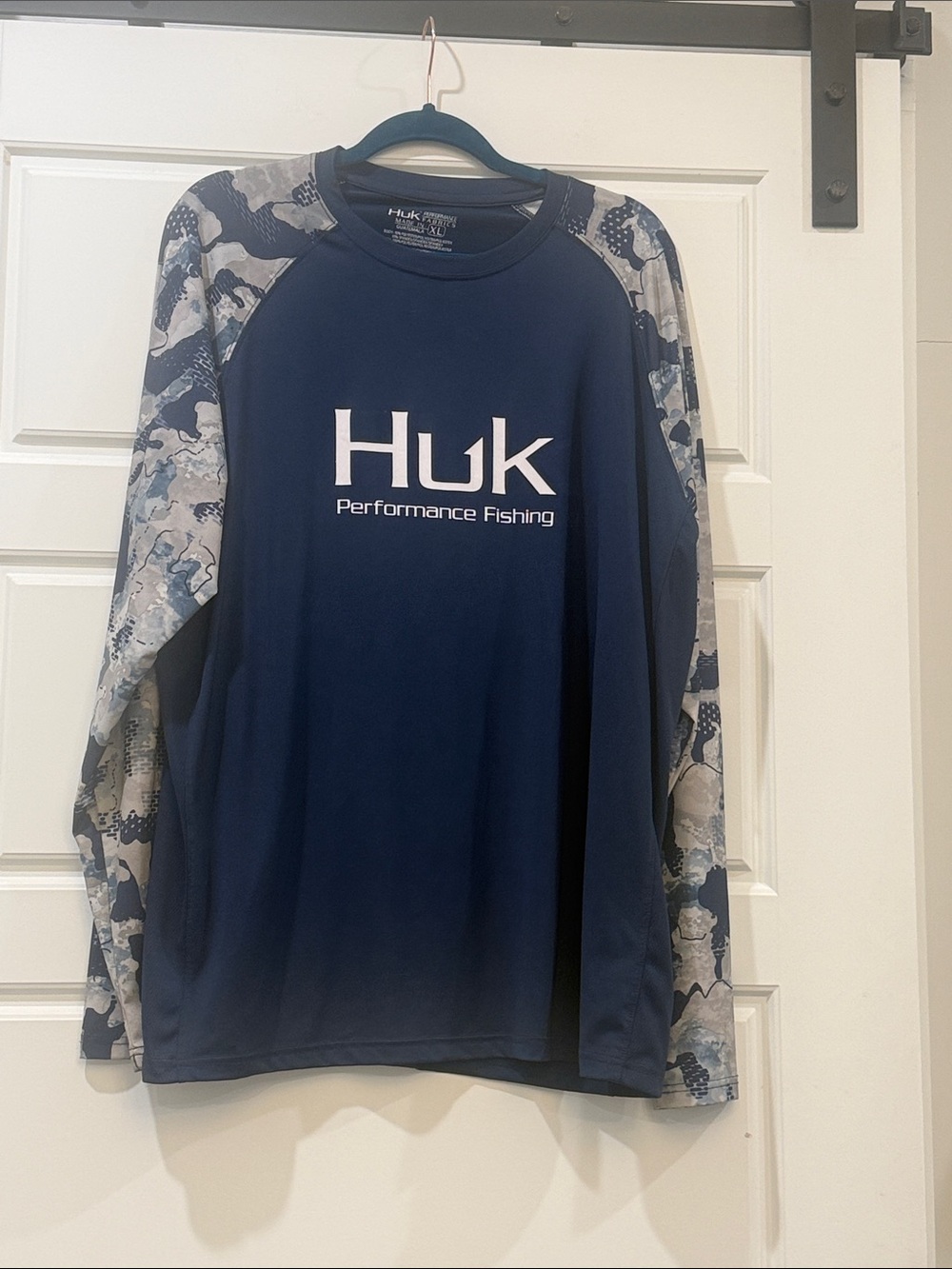 Huk Vented Fishing Shirt